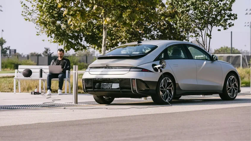 Первые Lada X-Cross 5 приехали к дилеру с китайскими логотипами