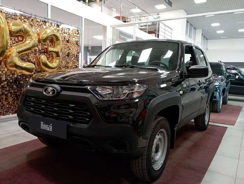 Lada - Lada Niva Travel