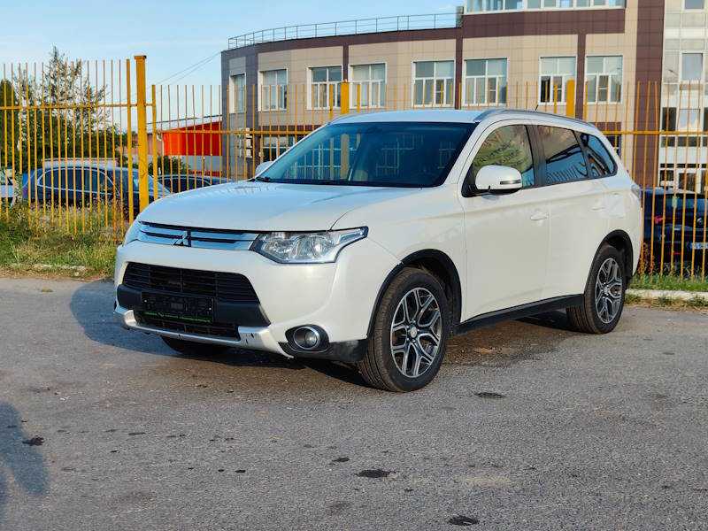Mitsubishi - Mitsubishi Outlander