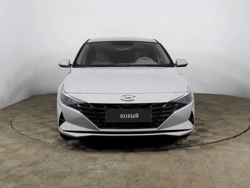 Hyundai - Hyundai Elantra