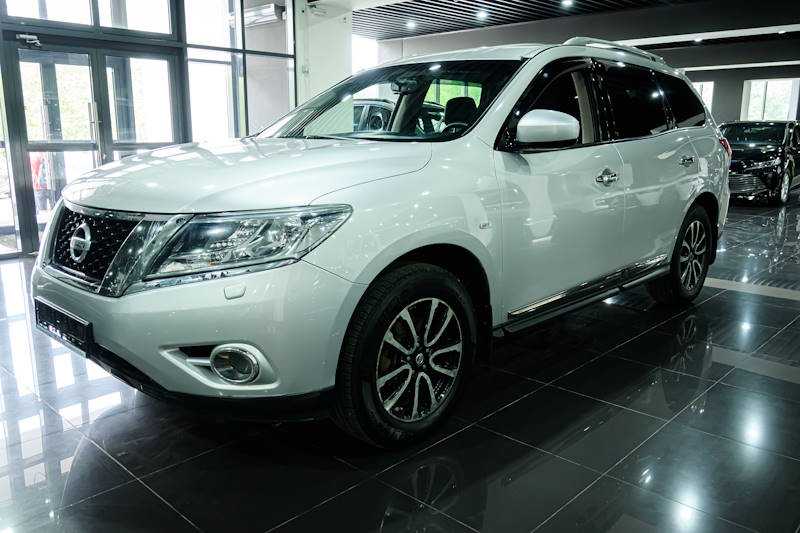 Nissan - Nissan Pathfinder