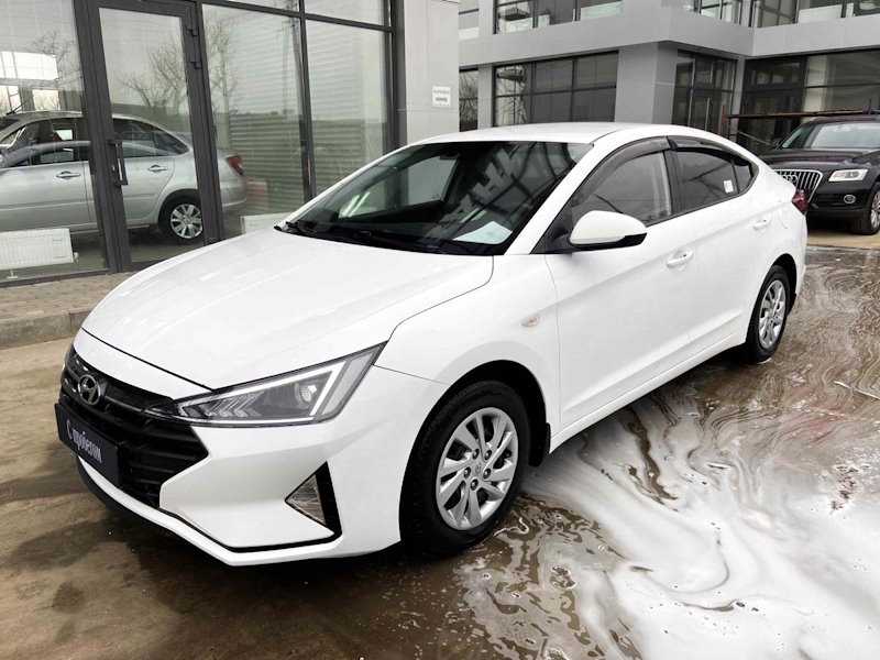 Hyundai - Hyundai Elantra