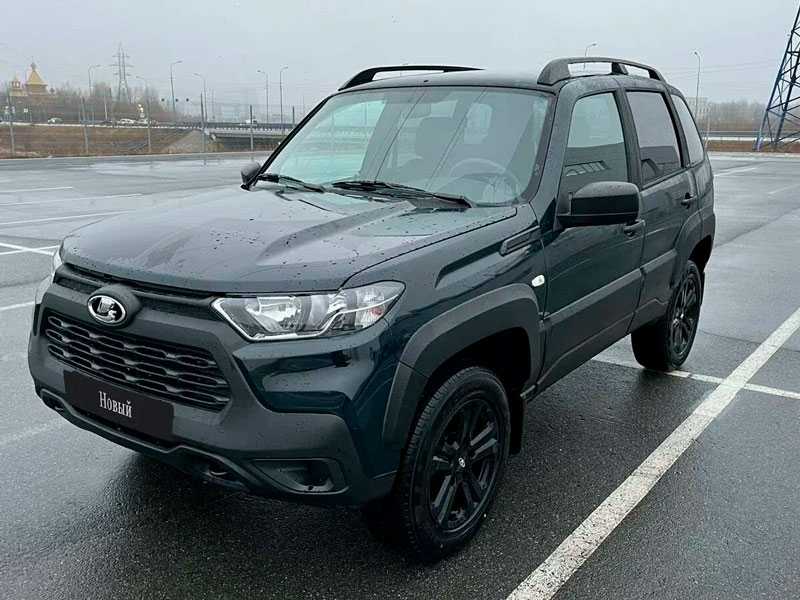 Lada - Lada Niva Travel