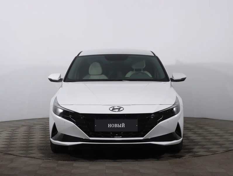 Hyundai - Hyundai Elantra