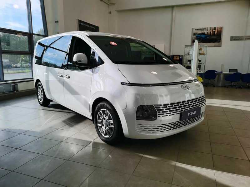 Hyundai - Hyundai Staria